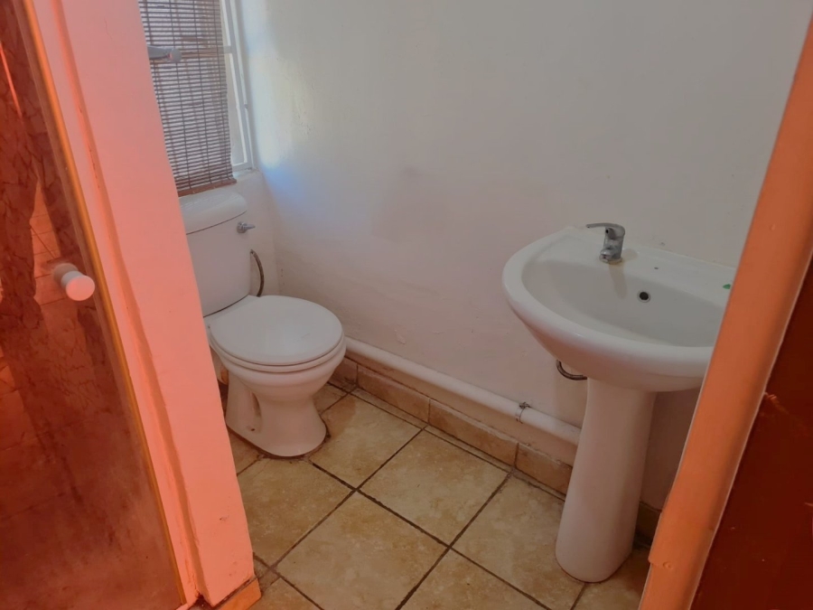 17 Bedroom Property for Sale in Brandwag Free State